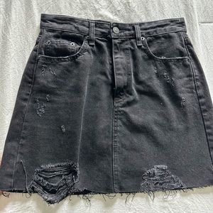 Denim black skirt. New.